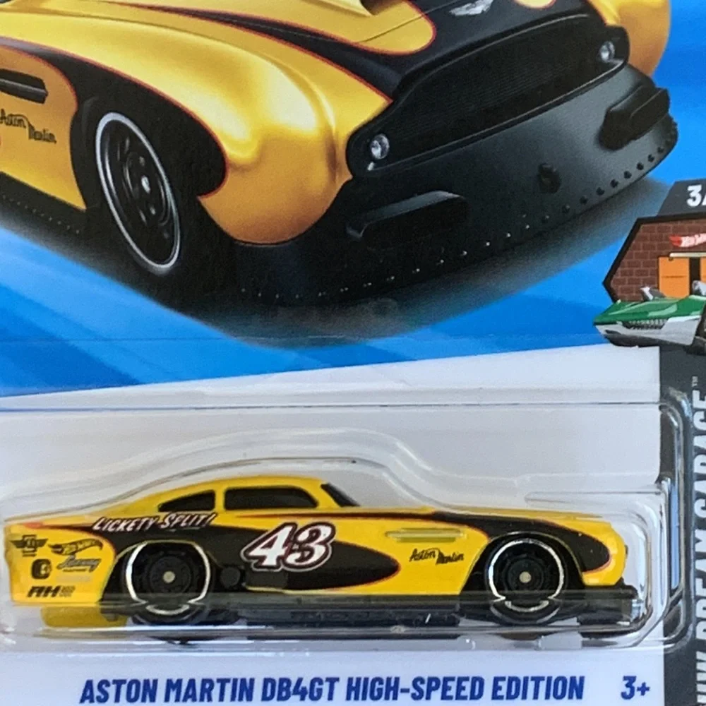 Aston Martin DB4GT High-Speed Racing Yellow Race Car Hot Wheels HotWheels New